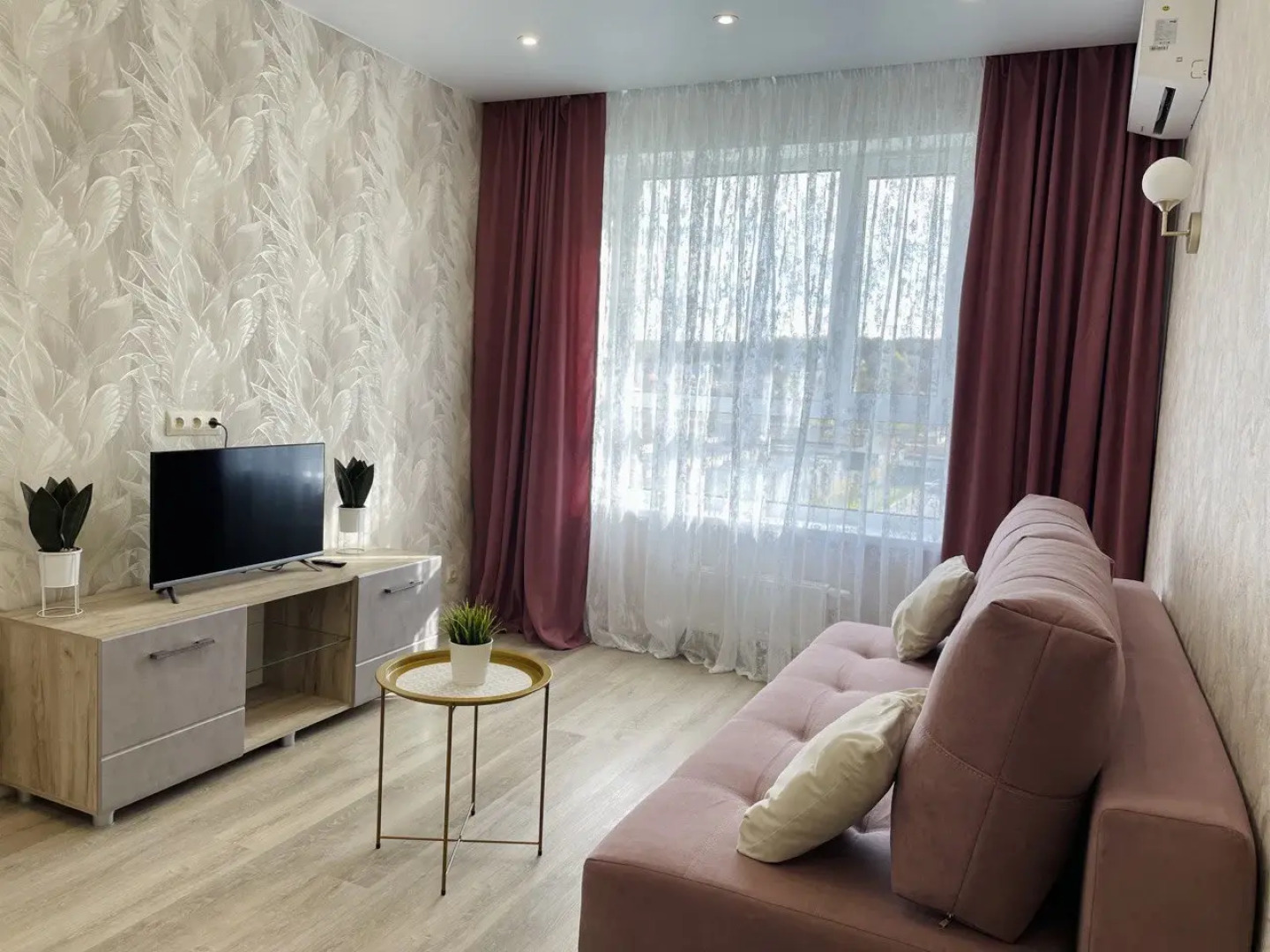 Квартира Новая Двухкомнатная Кардиоцентр 7 мин, Буртасы через дорогу