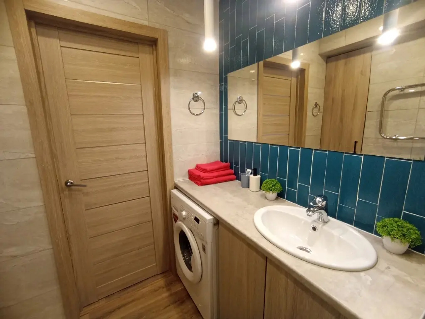 Апартаменты атмосферные с кондиционером в микрорайоне Видный на 13 этаже