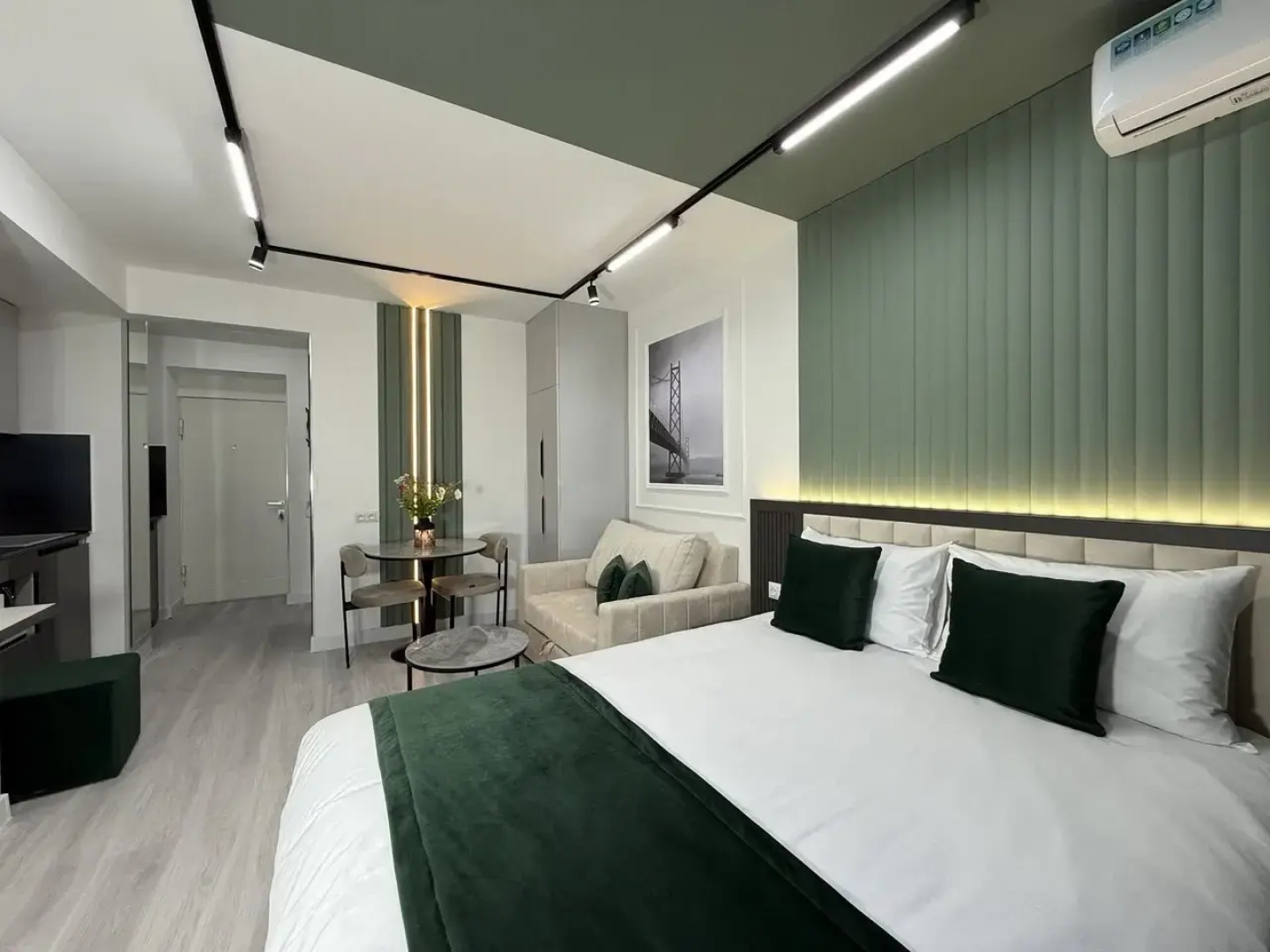 Апартаменты Stylish studio next to Malibu pk