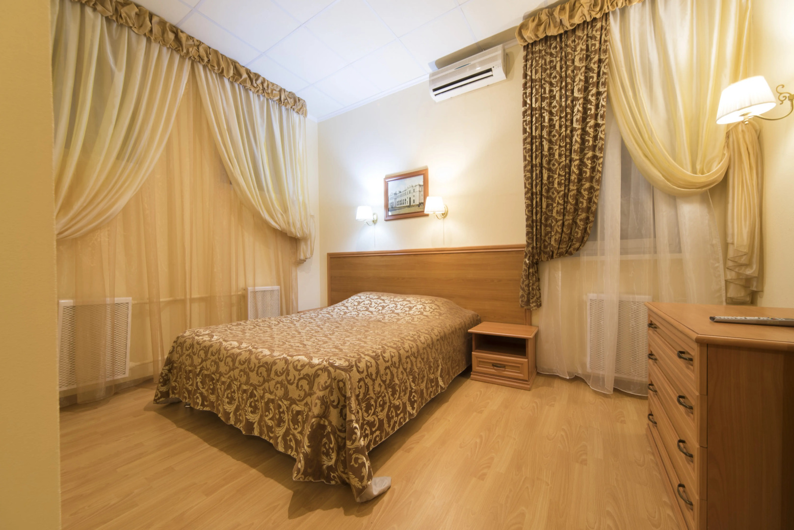 Гостиничный комплекс История