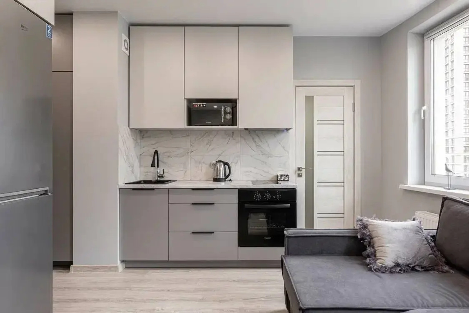 Апартаменты Дизайнерская Студия Паула с видом на парк Челюскинцев