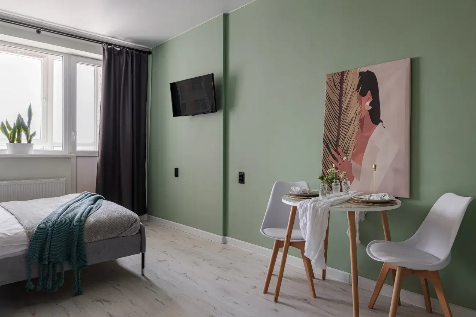 Апартаменты VEROM  с видовым балконом рядом с ВГАУ