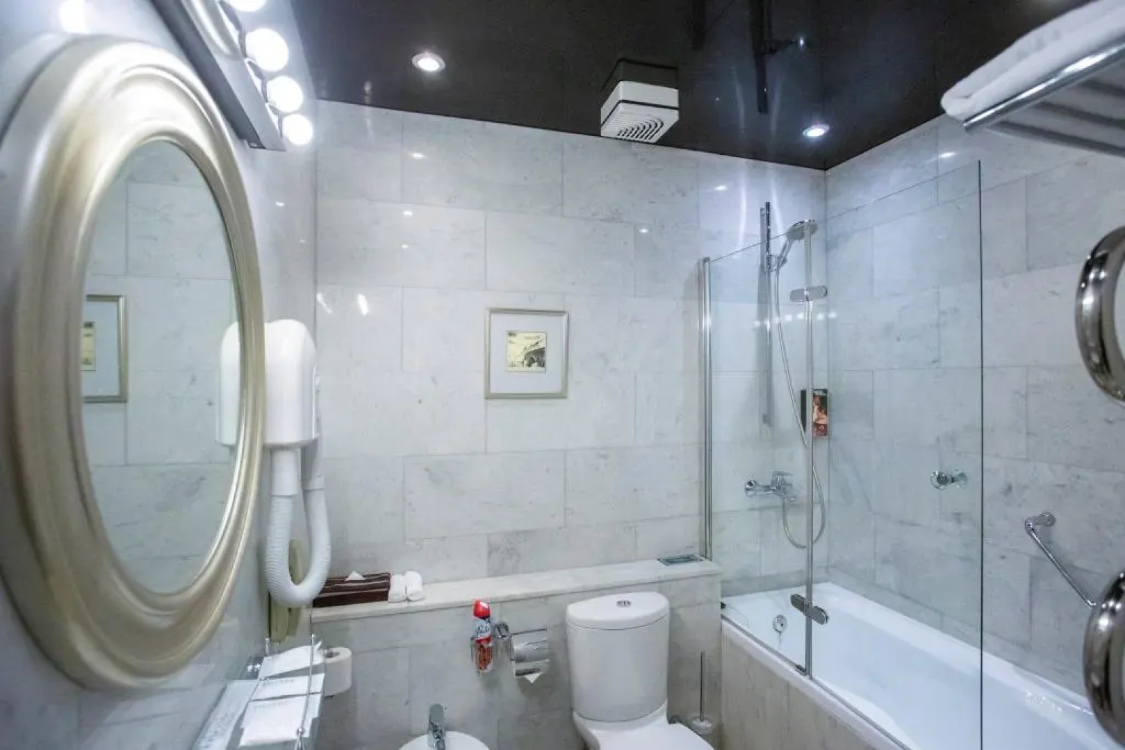 Отель Мартин