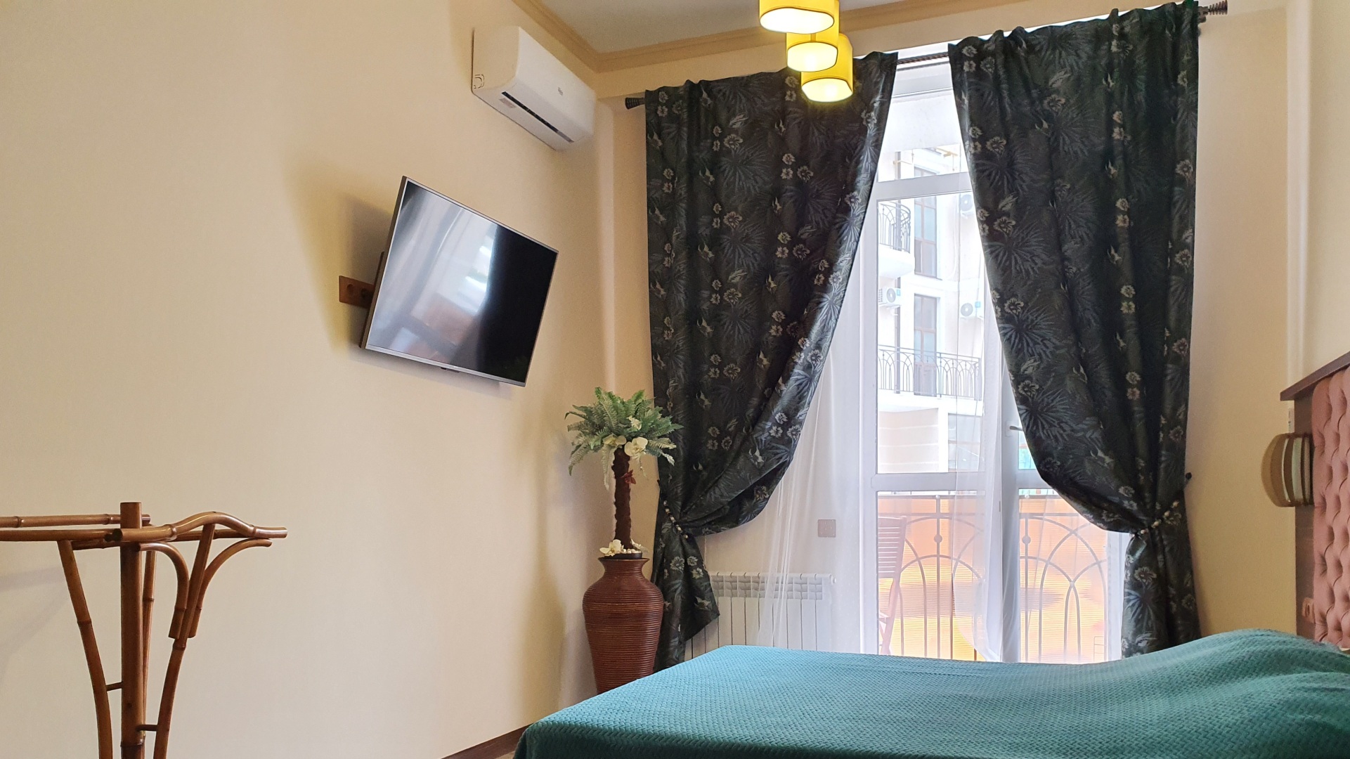 Апартаменты "Наутилус" с балконом в ЖК Черноморский 2