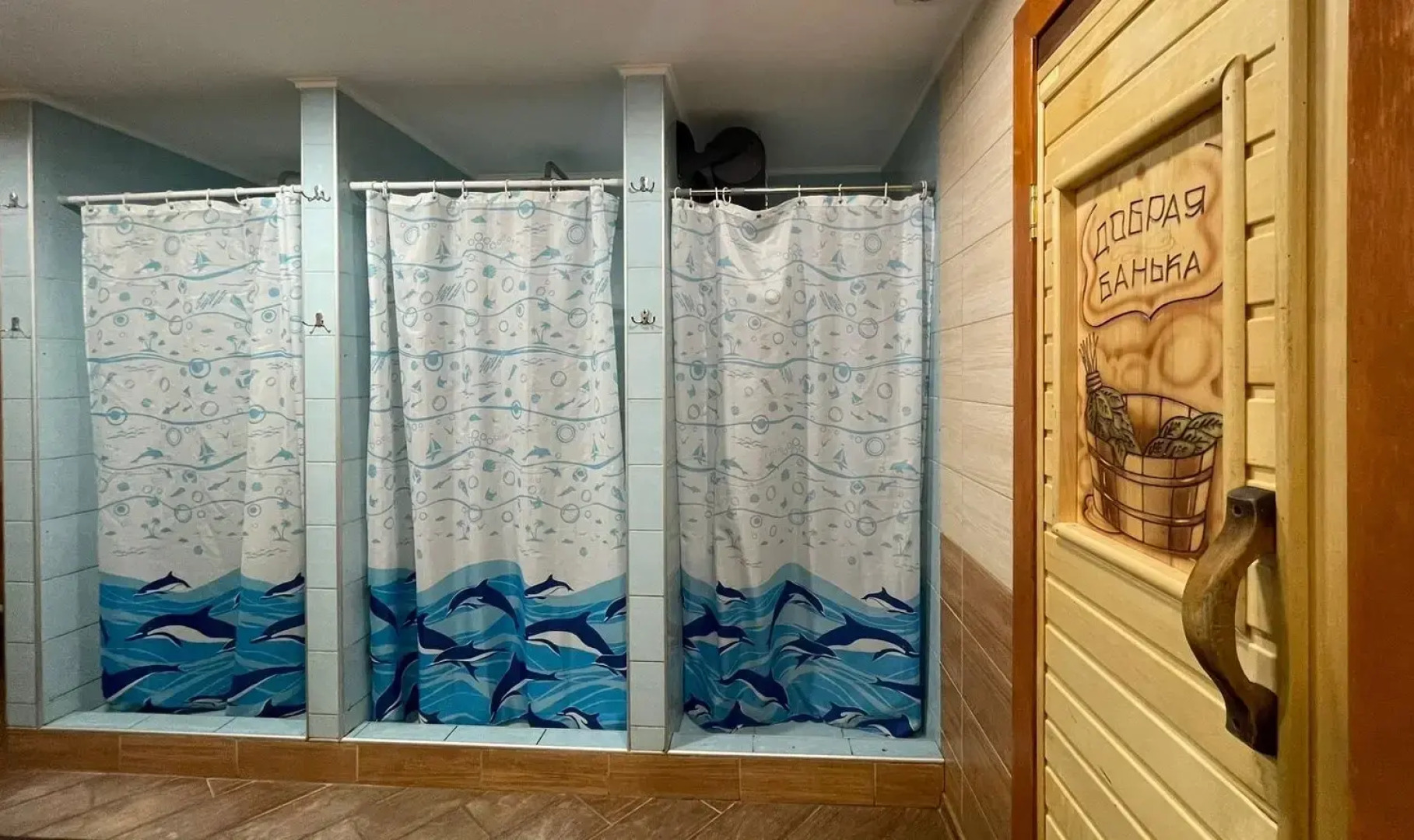 Гостевой дом Коттедж с террасой и бассейном