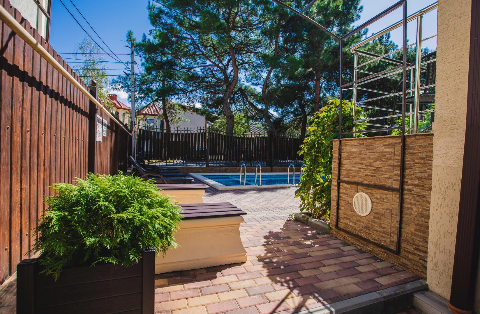 Отель Анжелика