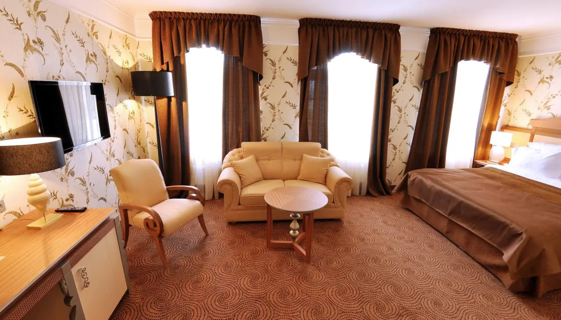 Отель Двор Подзноева - Главный Корпус