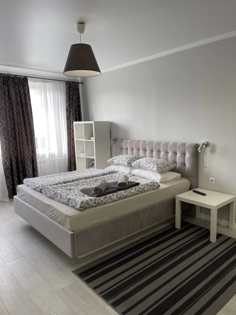 Апартаменты двухкомнатные на 9 апреля 62