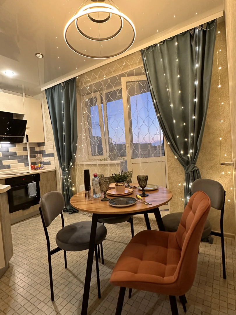 Апартаменты 2 комнатная квартира на Мира 9В