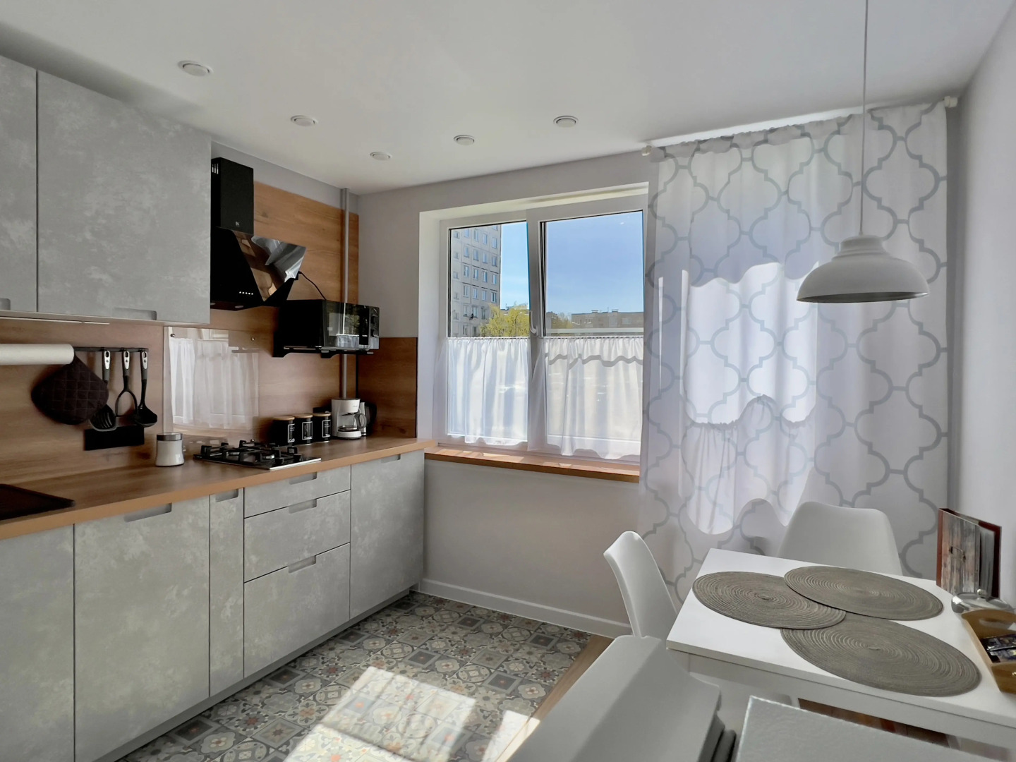 Квартира Атмосфера Уюта в Спальном Районе с Бесконтактным Заселением