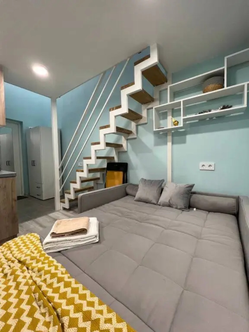 Двухуровневая студия Bright Yellow на Электрозаводской