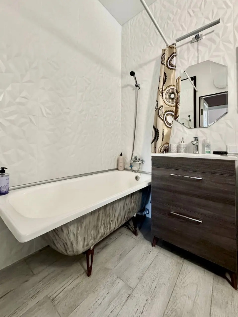 Апартаменты Шикарная уютная Трешка возле Площадь Победы