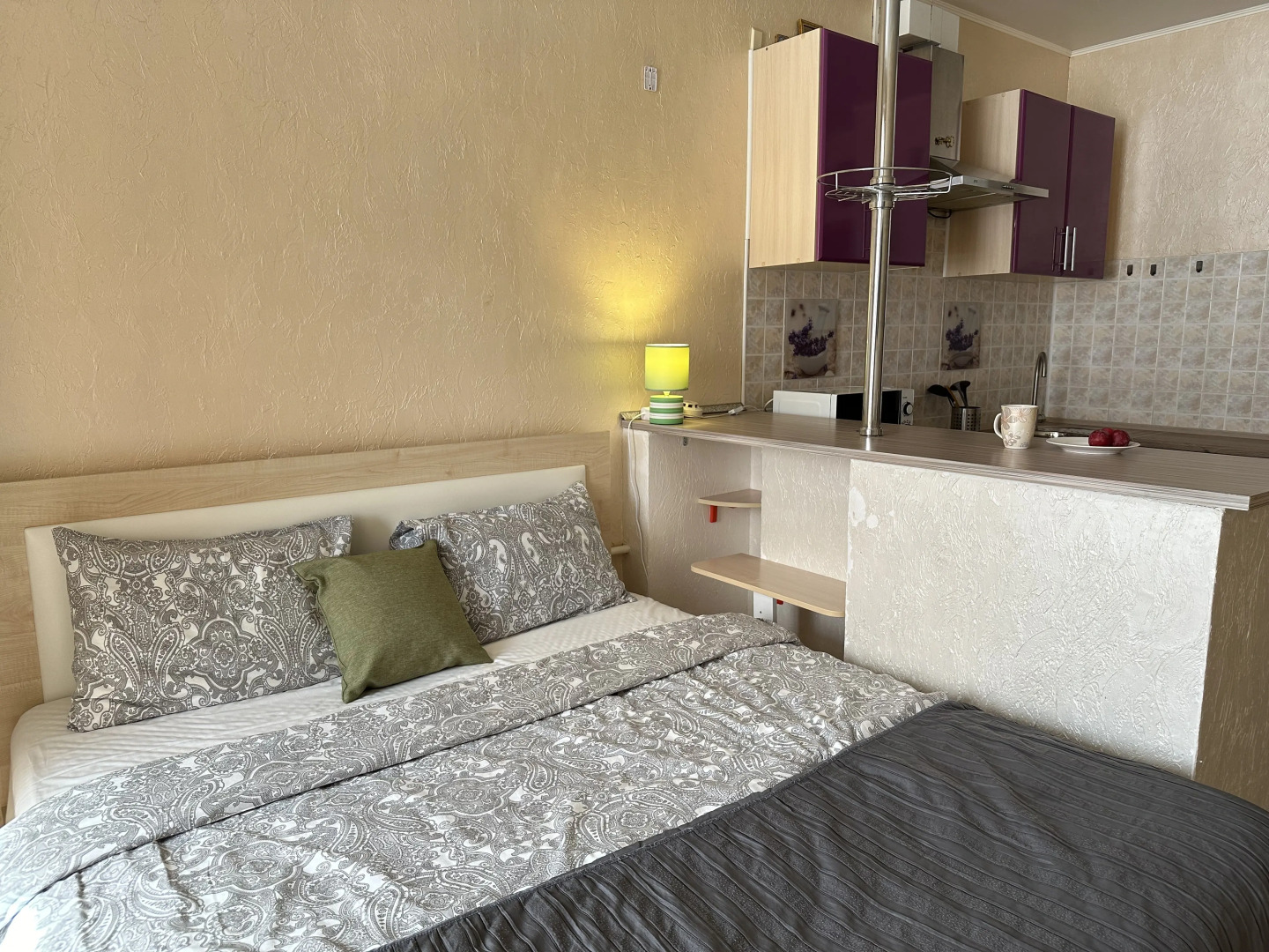 Квартира Яркая Студия в Новом Жк