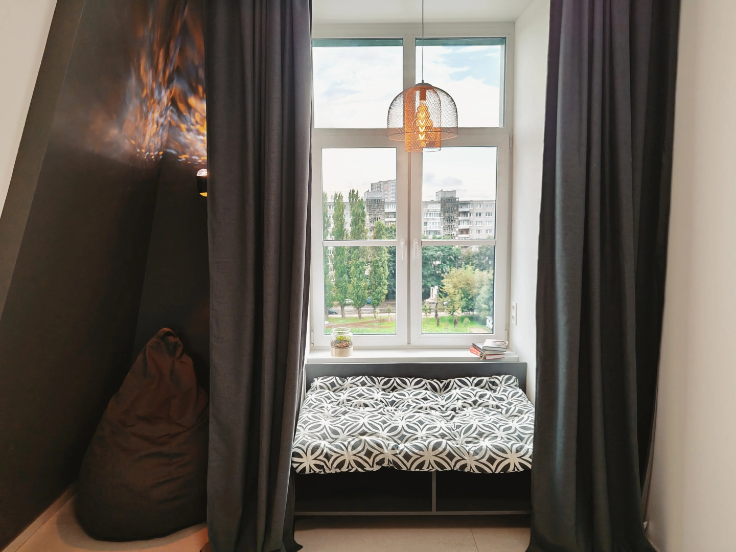 Квартира Kenig Holidays 2-к с балконом и видом на реку в Рыбной деревне