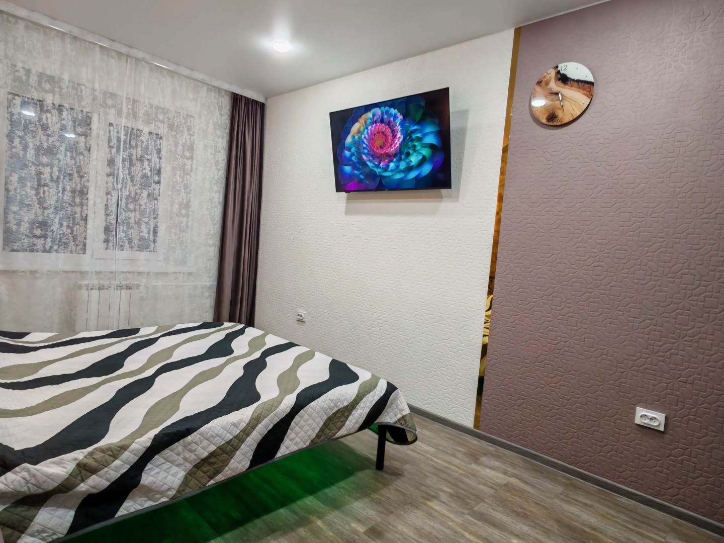 Апартаменты Двухкомнатные Люкс в Центре Абакана