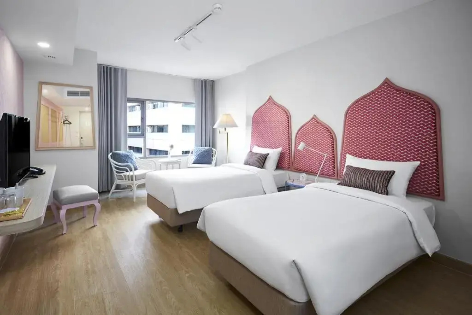 Отель 56 Surawong Hotel Bangkok
