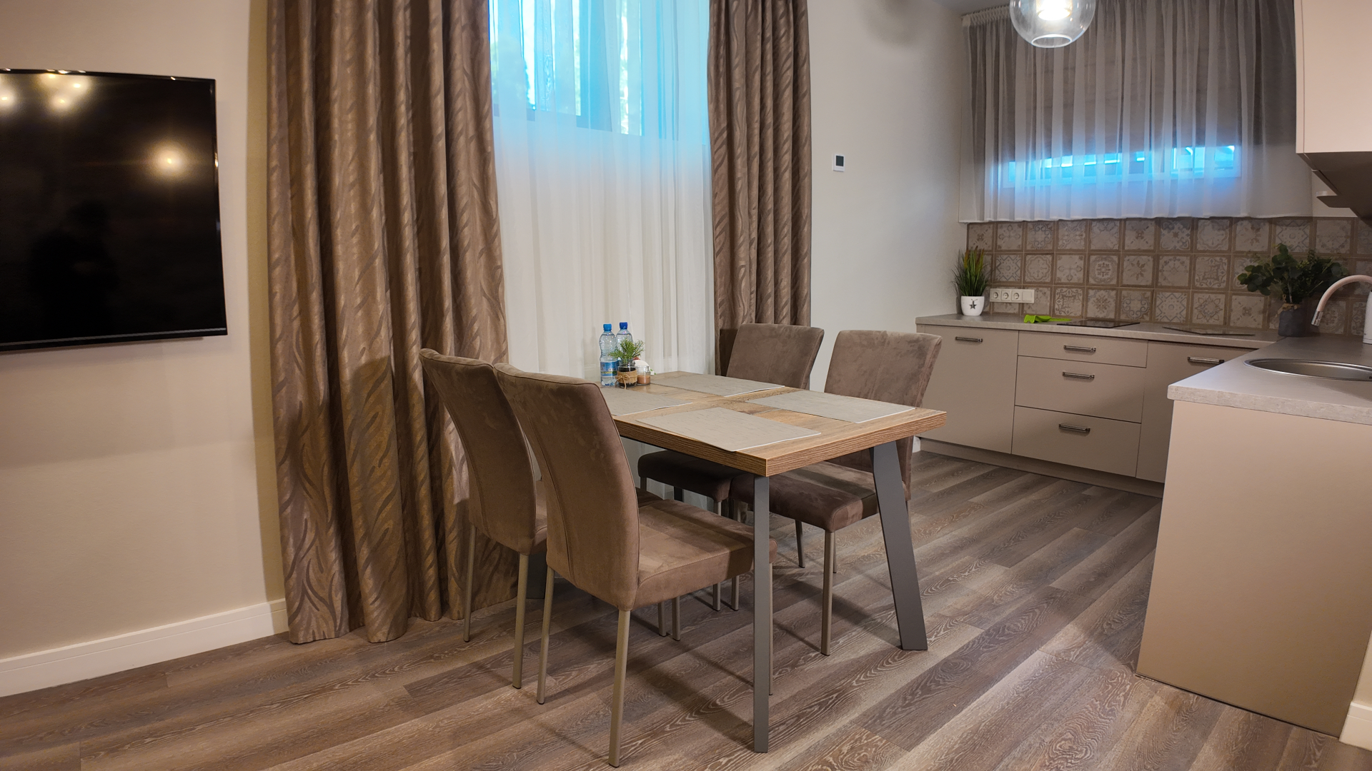 Апартаменты Apart SV1 Цоколь Раушен Престиж