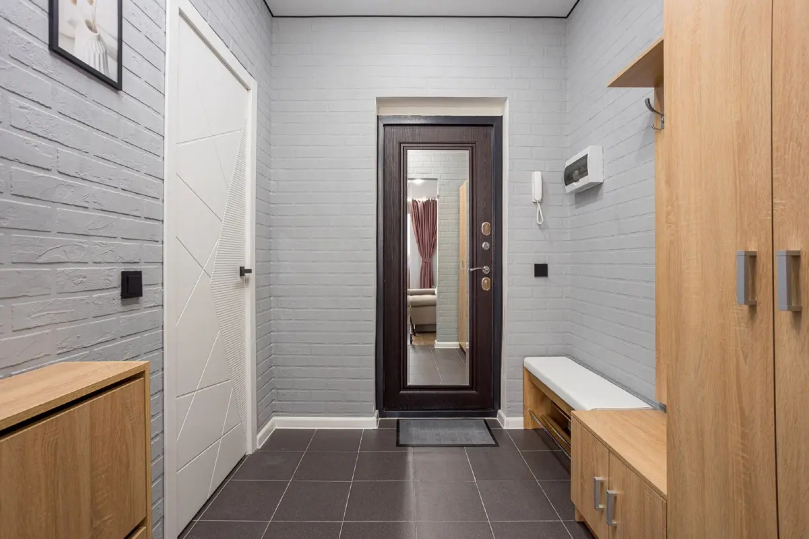 Квартира на Домбайской 10