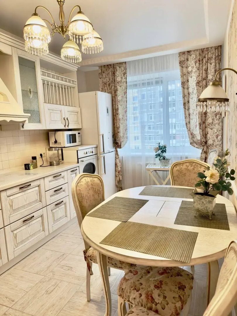 Апартаменты на Раскольникова 83