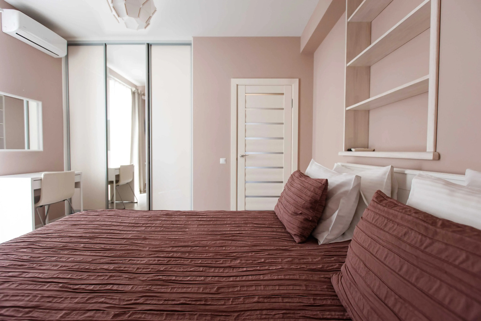 Апартаменты Комфорт с отдельной спальней и балконом