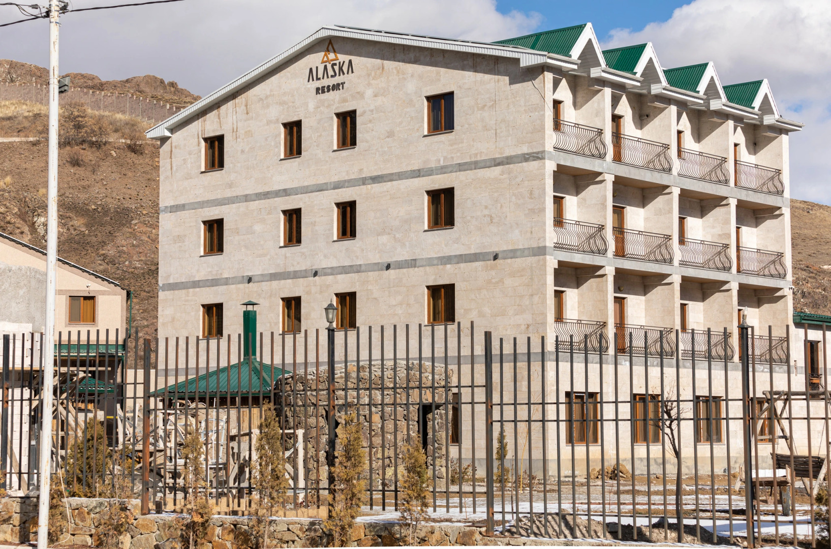 Курортный отель Alaska