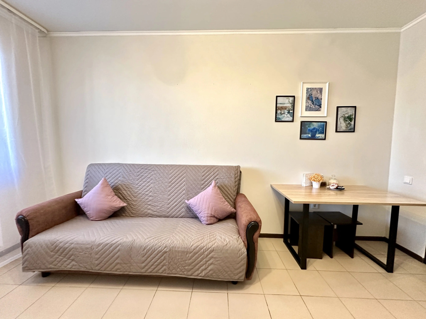 Сакура рядом ТЦ Кристалл