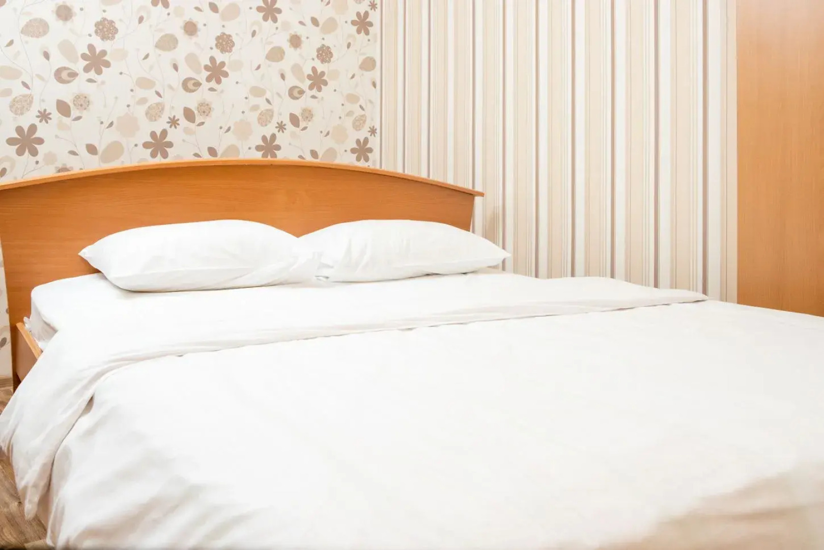 Апартаменты Просторная 2х Комнатная на Алексеева 115