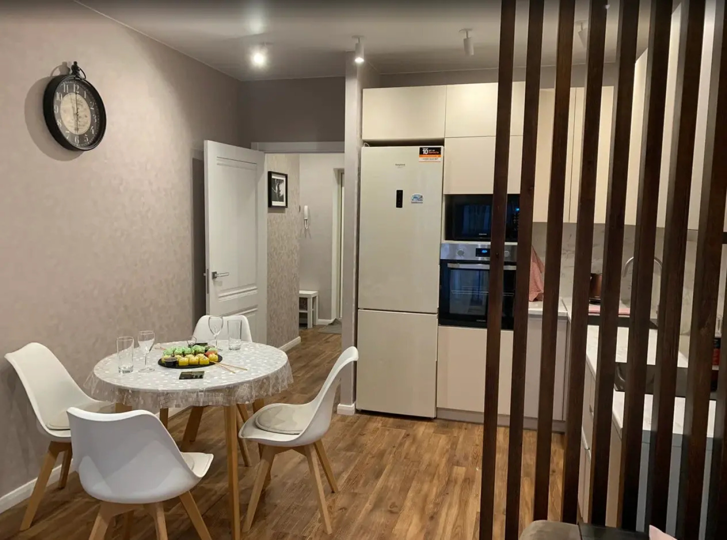 Апартаменты LifeHome на Иванова 1