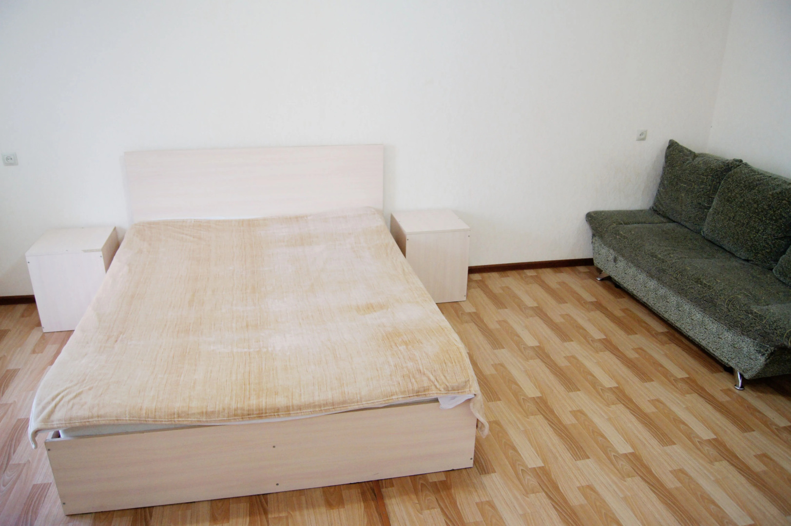 Отель Аврора