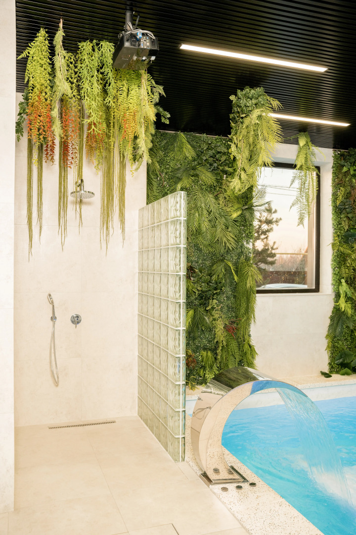 Апартаменты 3-х комнатные дизайн 70м2 в частном доме с бассейном и спа -комплексом