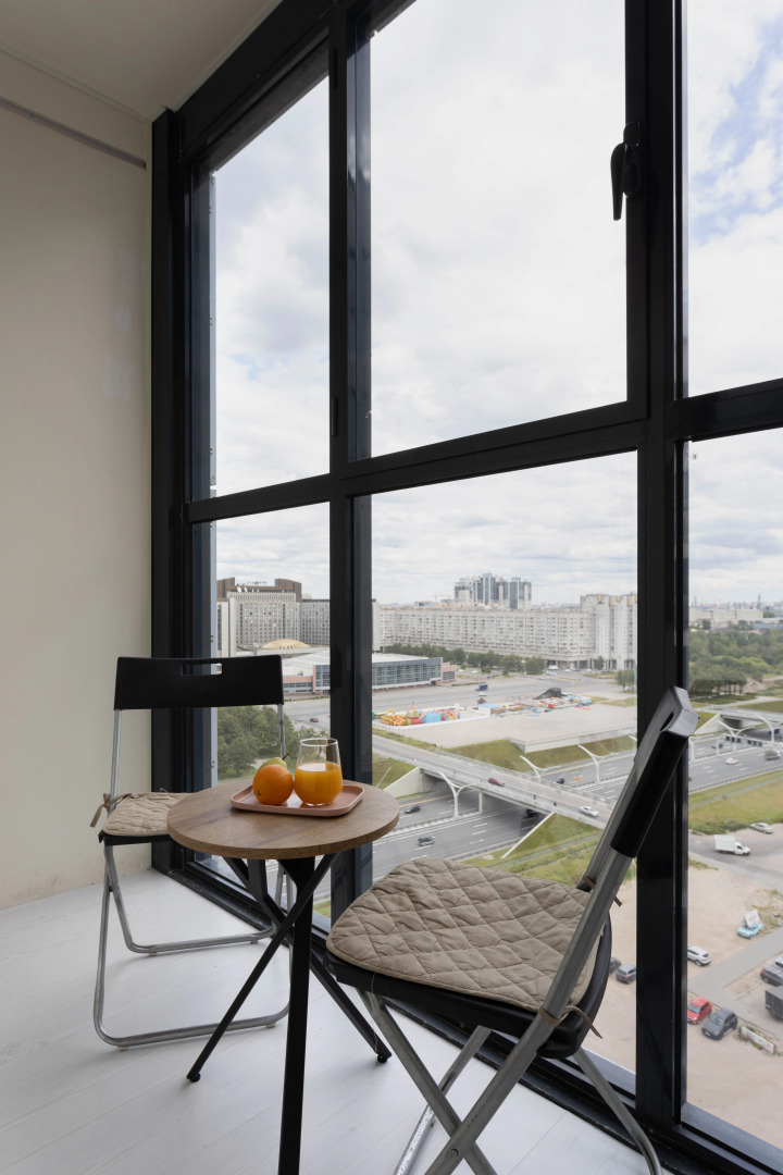 Апартаменты с Видом на Реку Нева