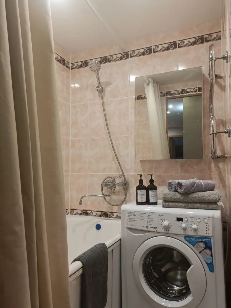 Квартира Уютная Двухкомнатная в Центре Города