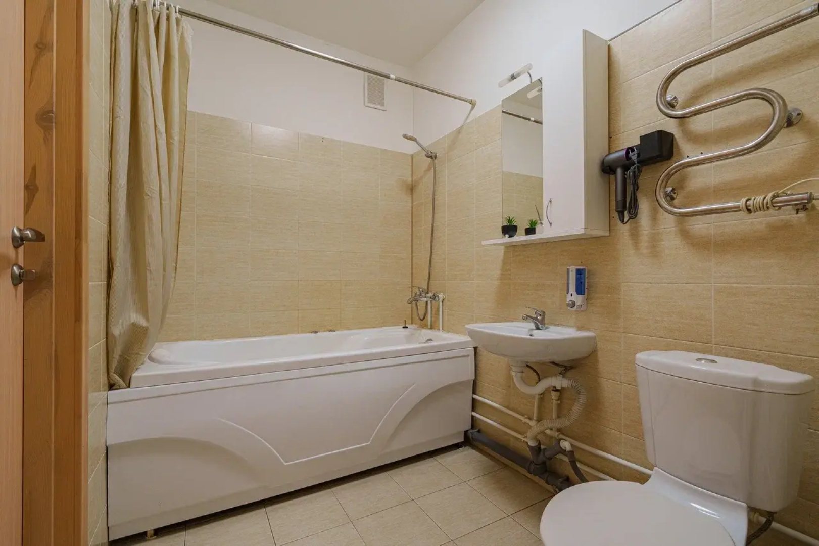 Апартамент UNO APART на Степана Разина 2 40 м²  2 кровати