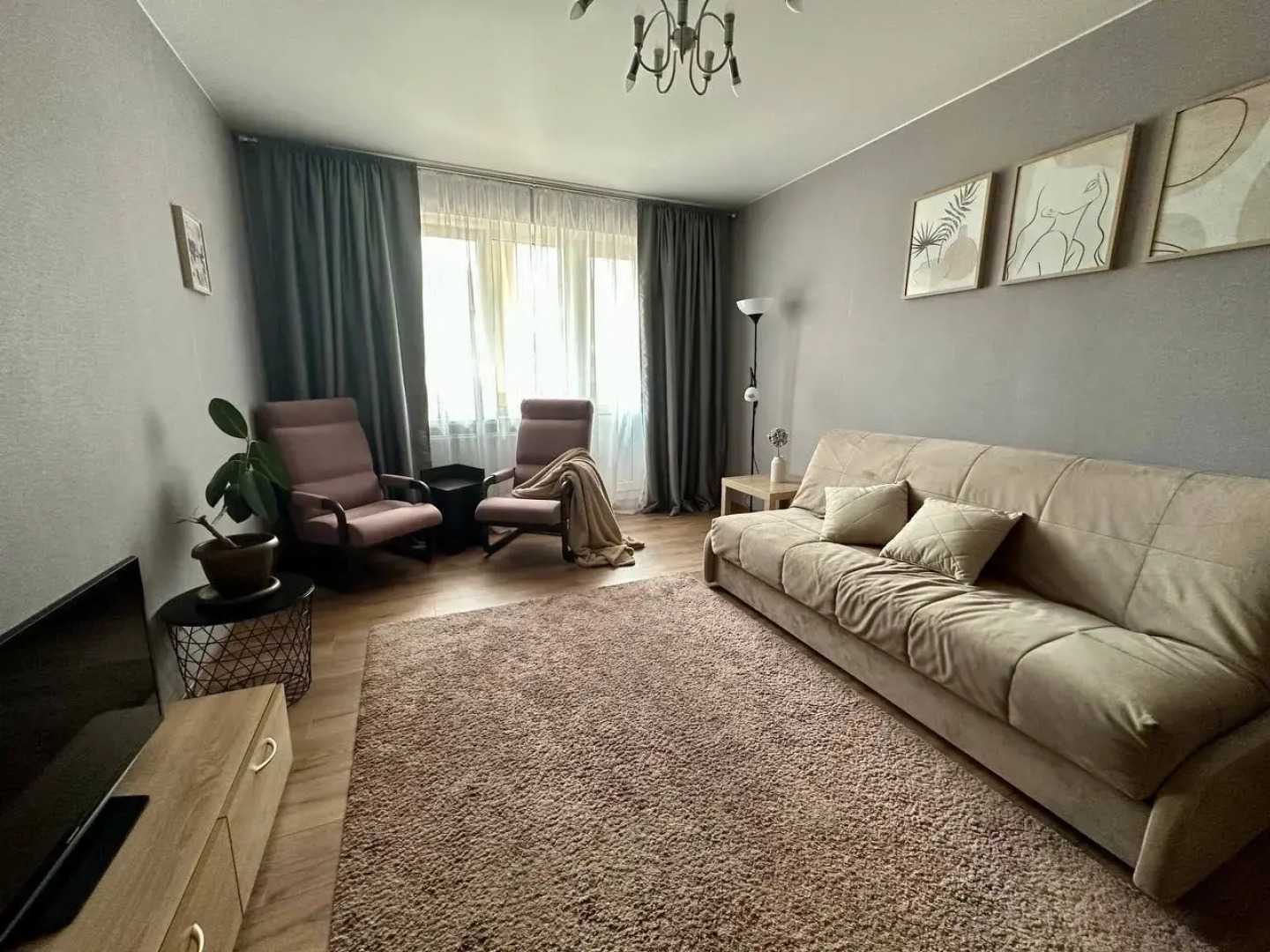 Квартира в Центре Города у Ледового Дворца