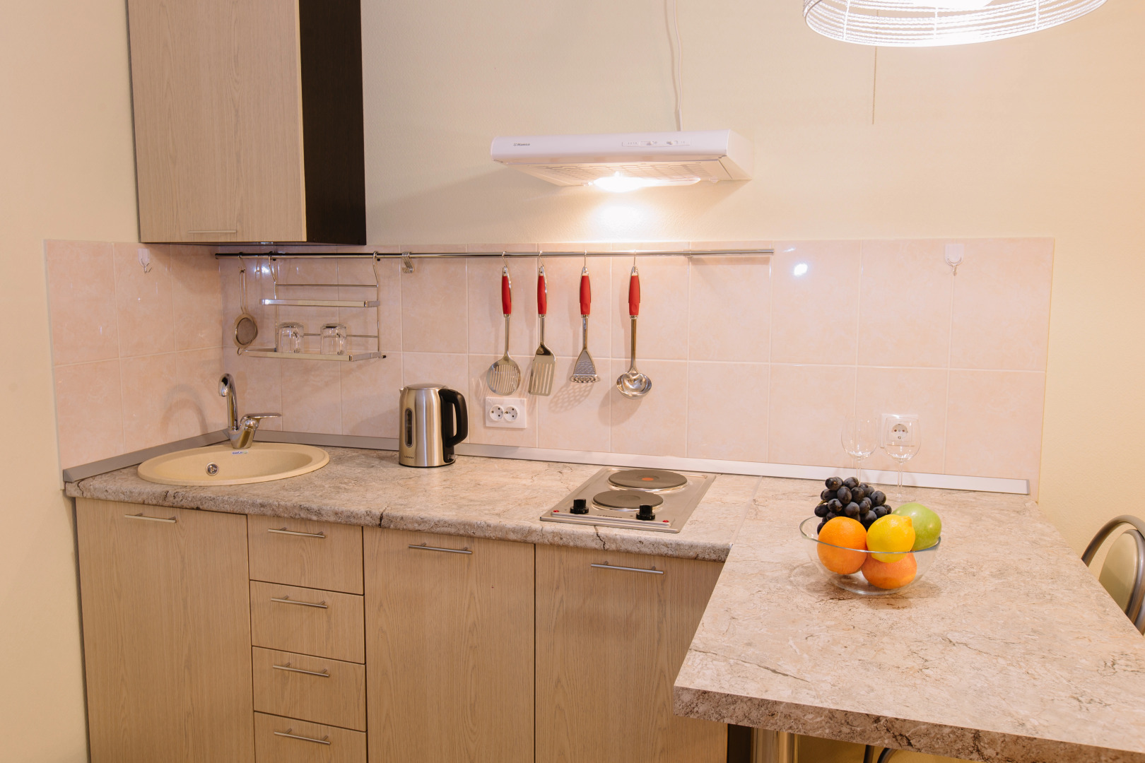 Апартаменты 9 Ночей на Матросова 3