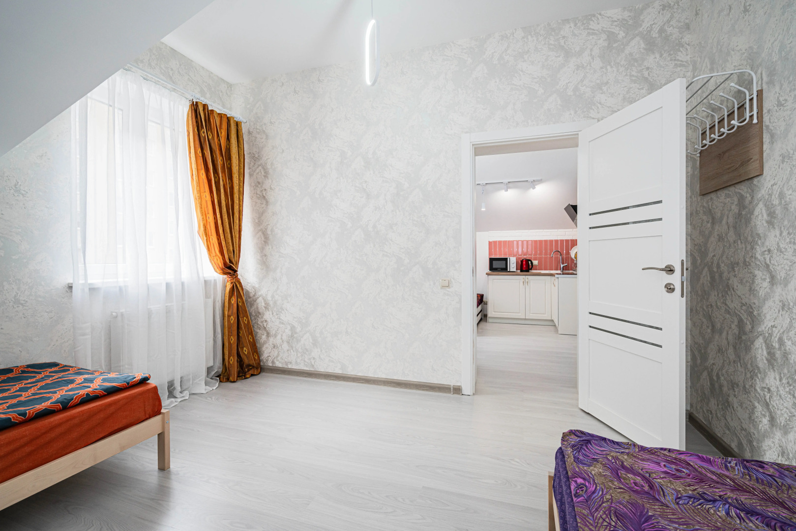 Квартира БалтАтлантик номер в стиле Барби