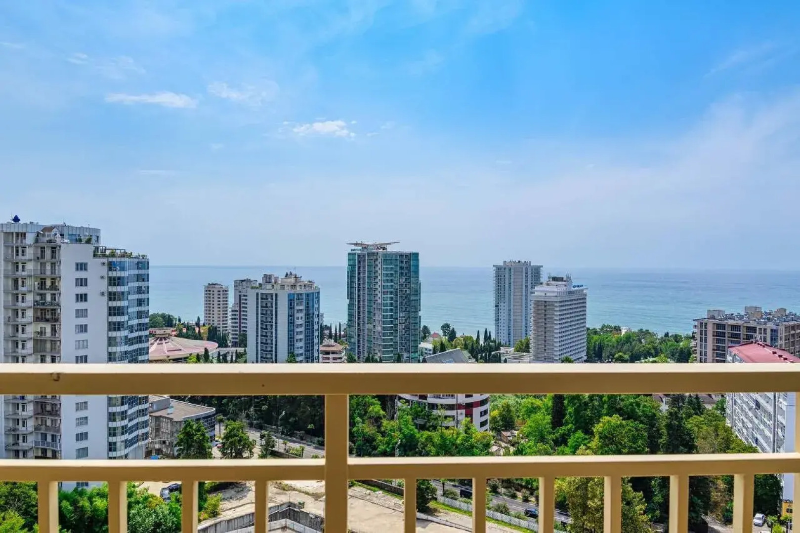 Апартамент Люкс Красивейший в ЖК «Барселона парк» с большим балконом и видом на море