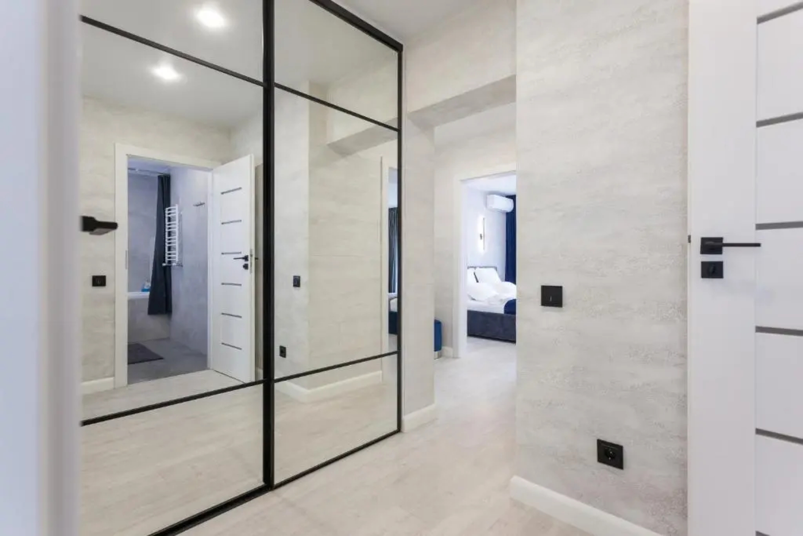 Апартаменты Трёхкомнатный Люкс, центр, площадь Победы, Черняховского 10А, Колибри#10А