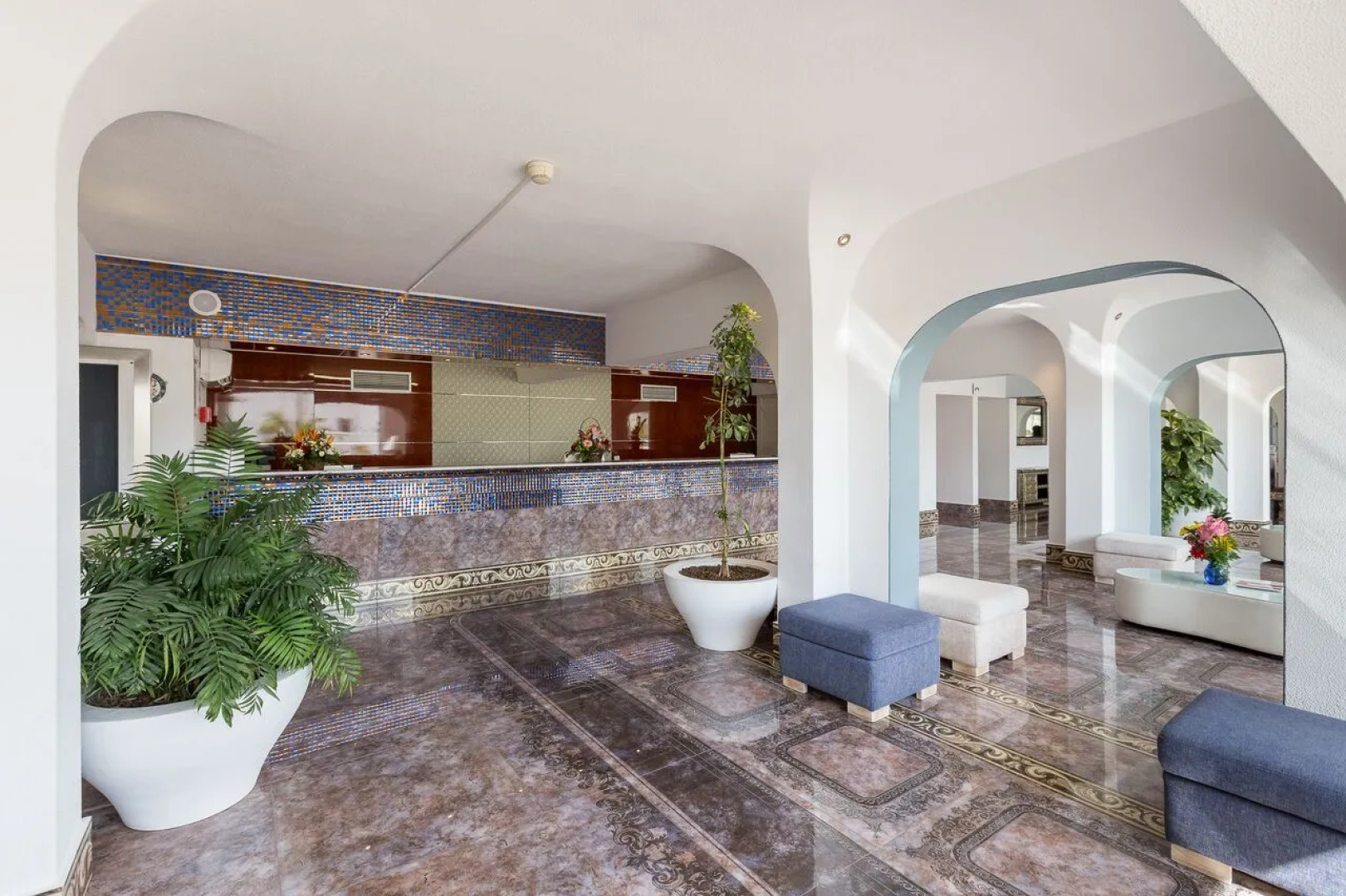 Апарт-Отель Grand Muthu Oura View Beach Club