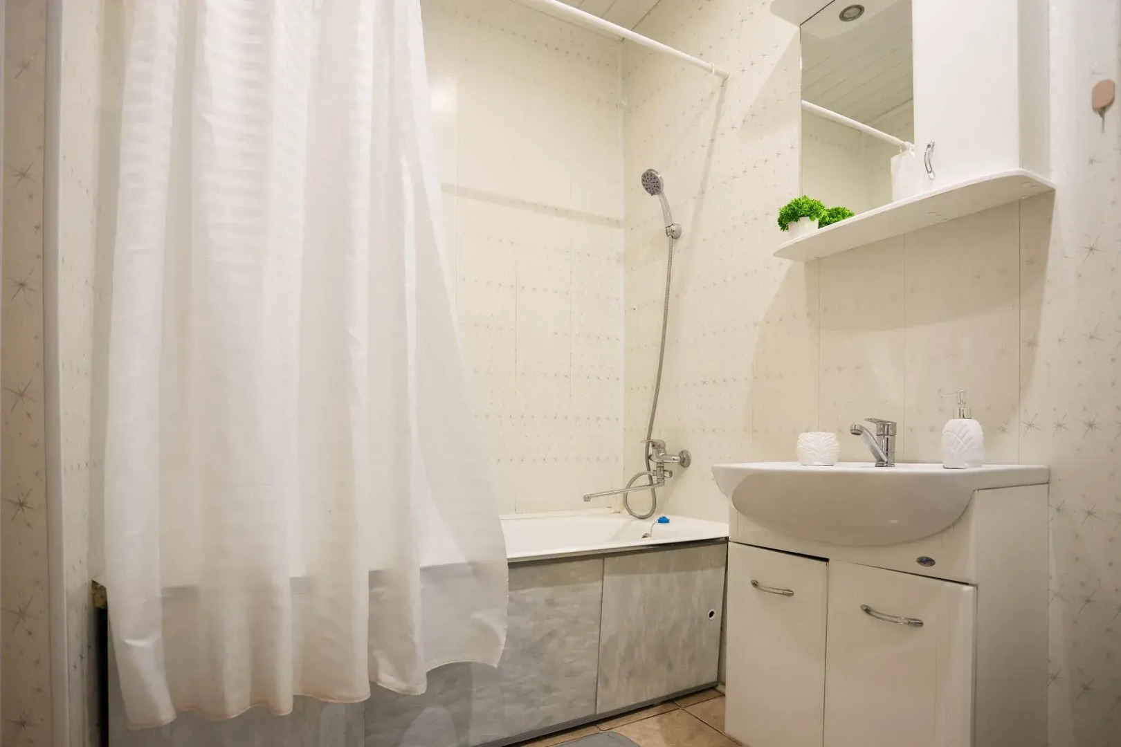 Апартаменты Пять Звёзд Дружбы Народов 28Б