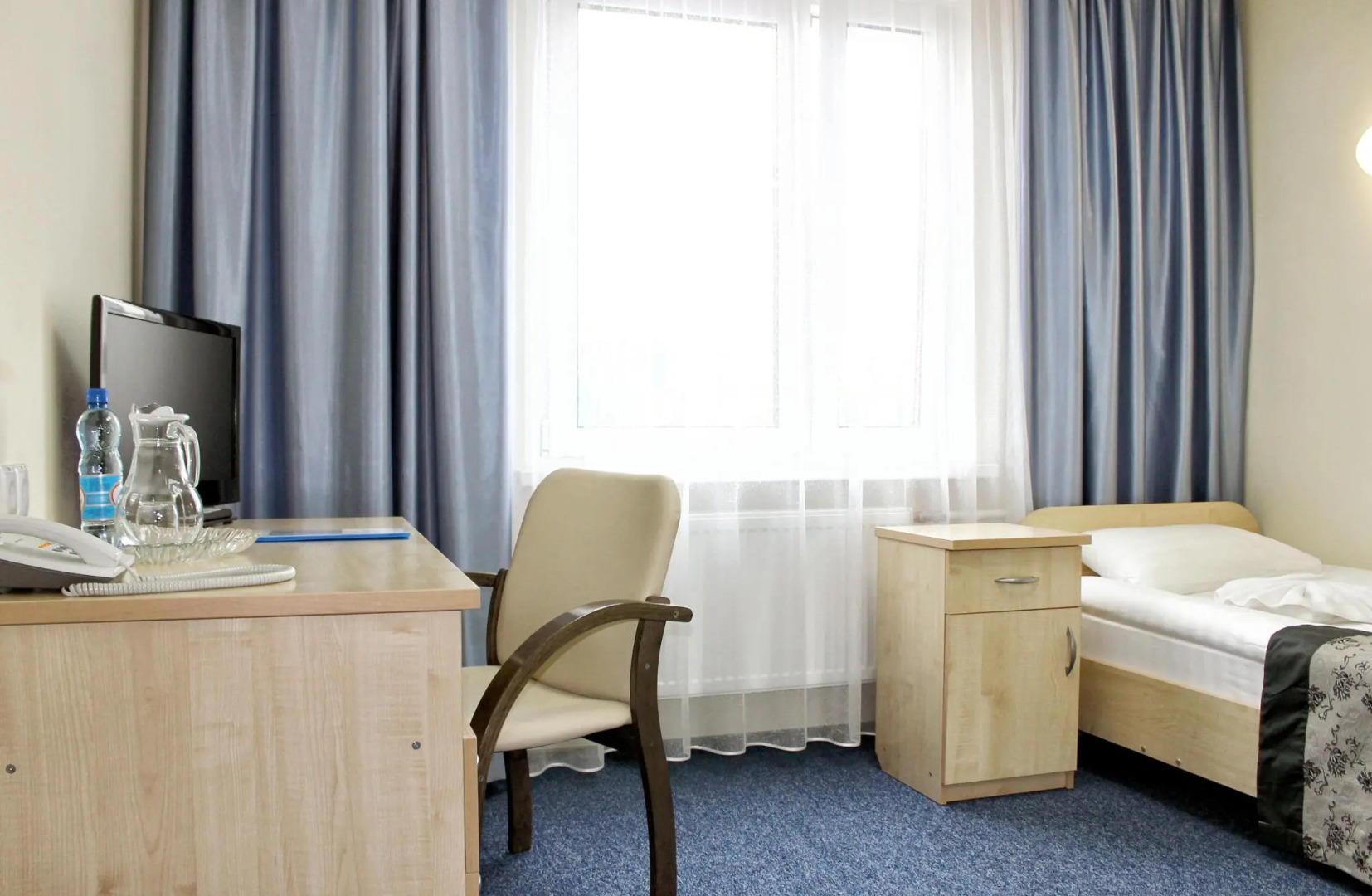 Отель Ист Тайм TGB