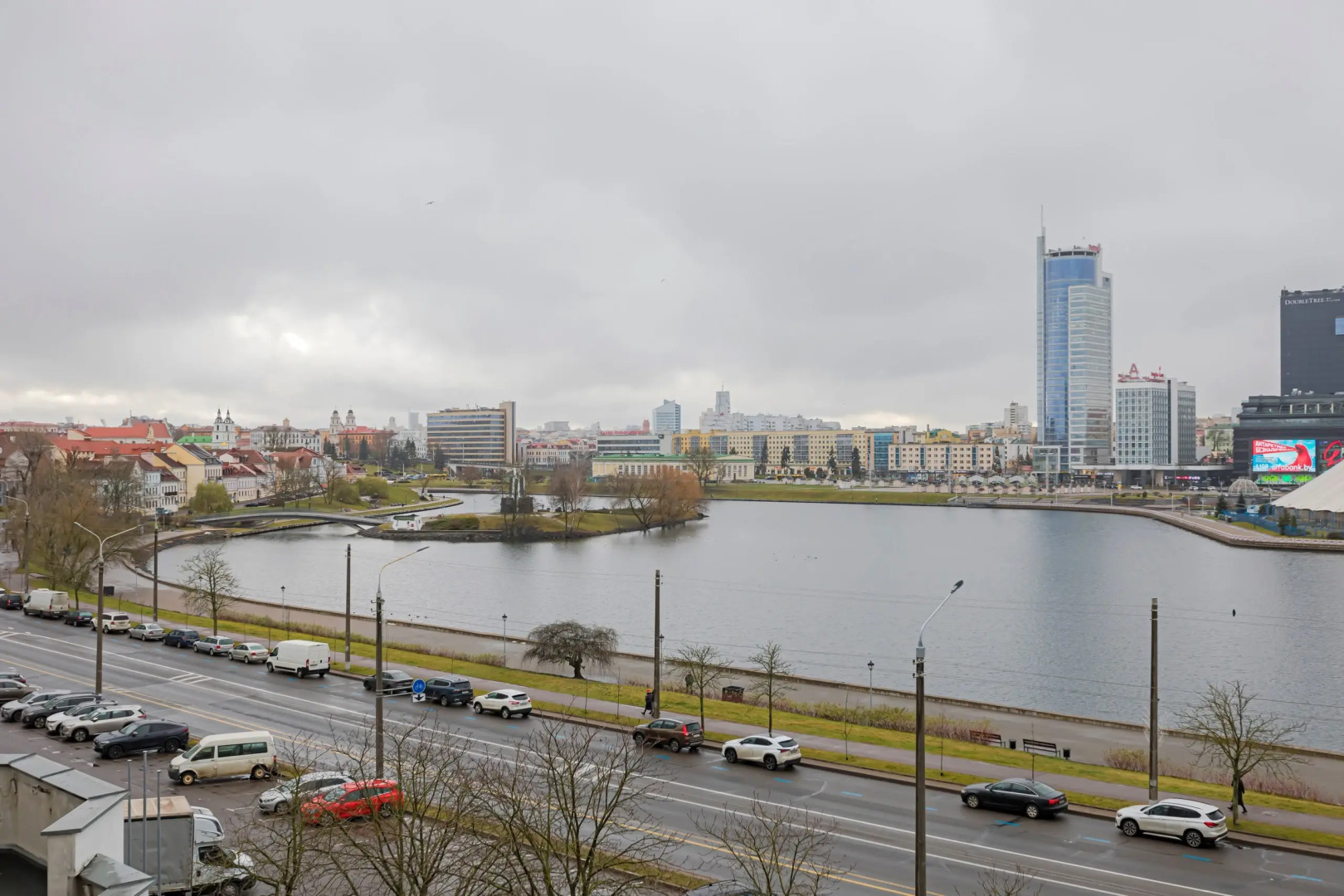 Квартира с Шикарным Видом на Реку Свислочь в Самом Центре Города