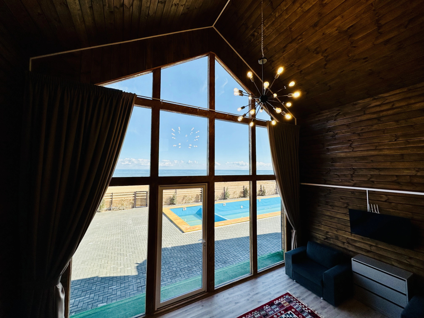 Отель Royal House