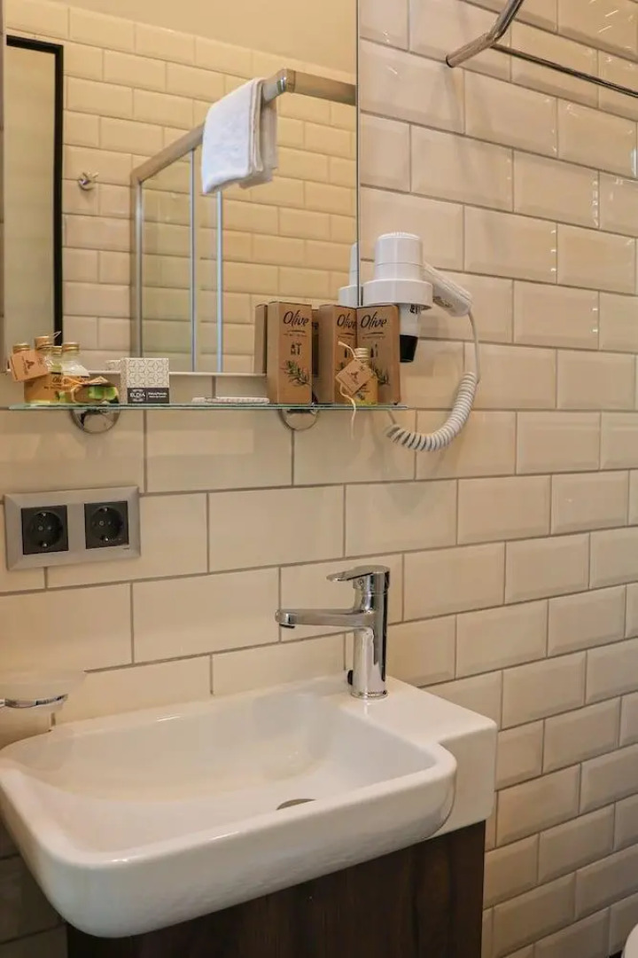 Отель Rafinn Hotel