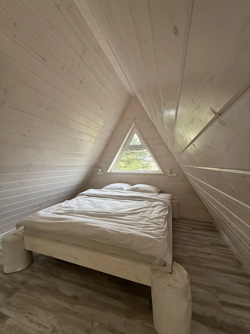 Частный дом Афрейм на берегу реки Пра