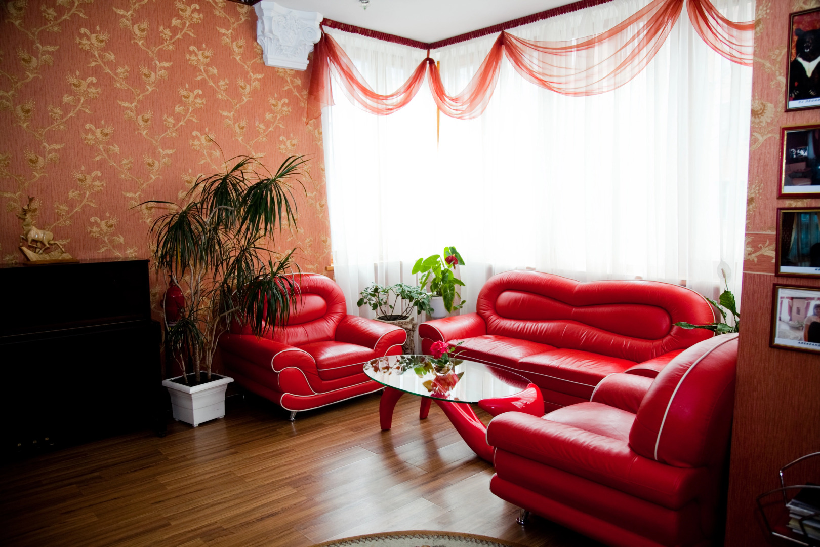 Отель Ренессанс