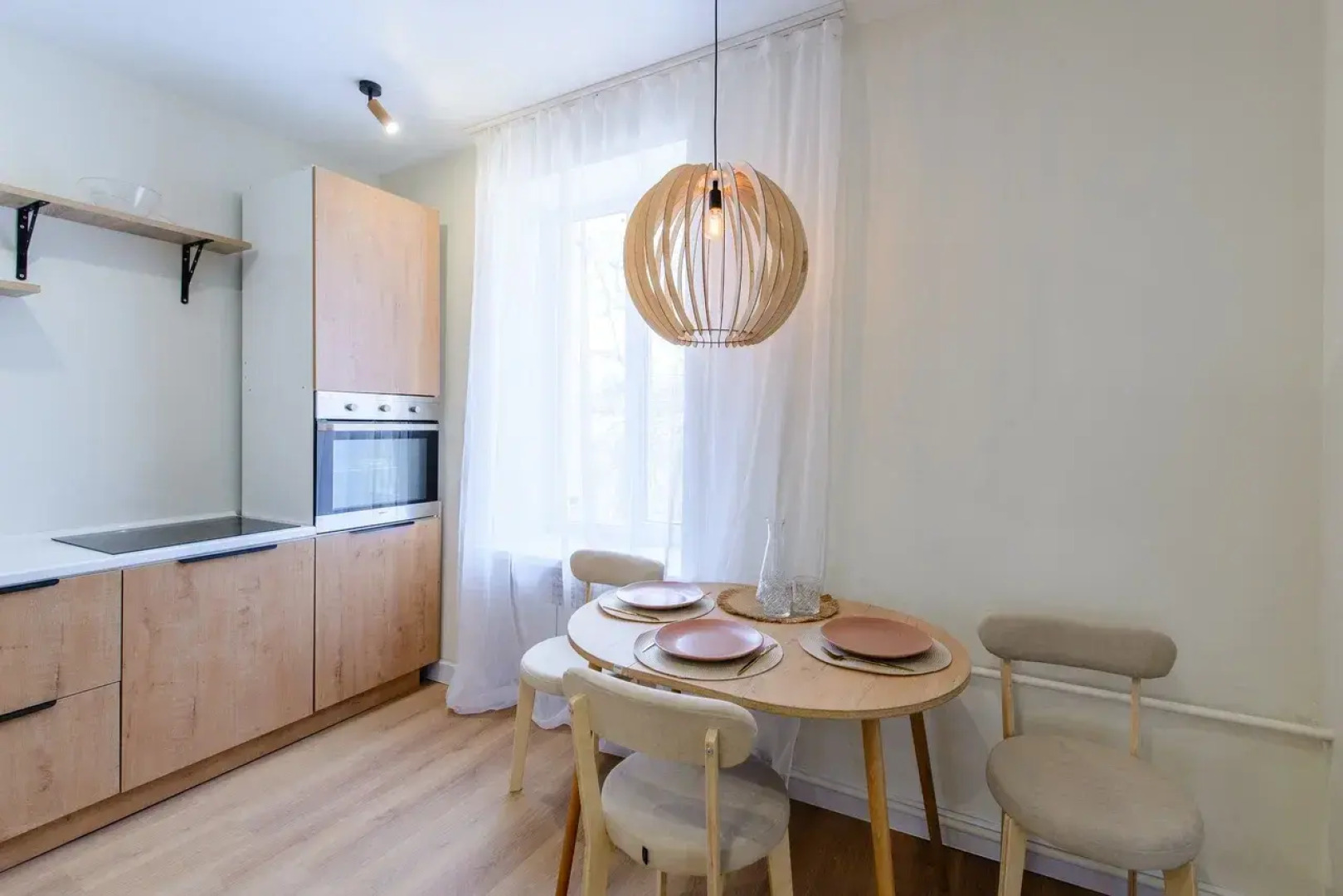 Квартира Просторная трешка в сердце города