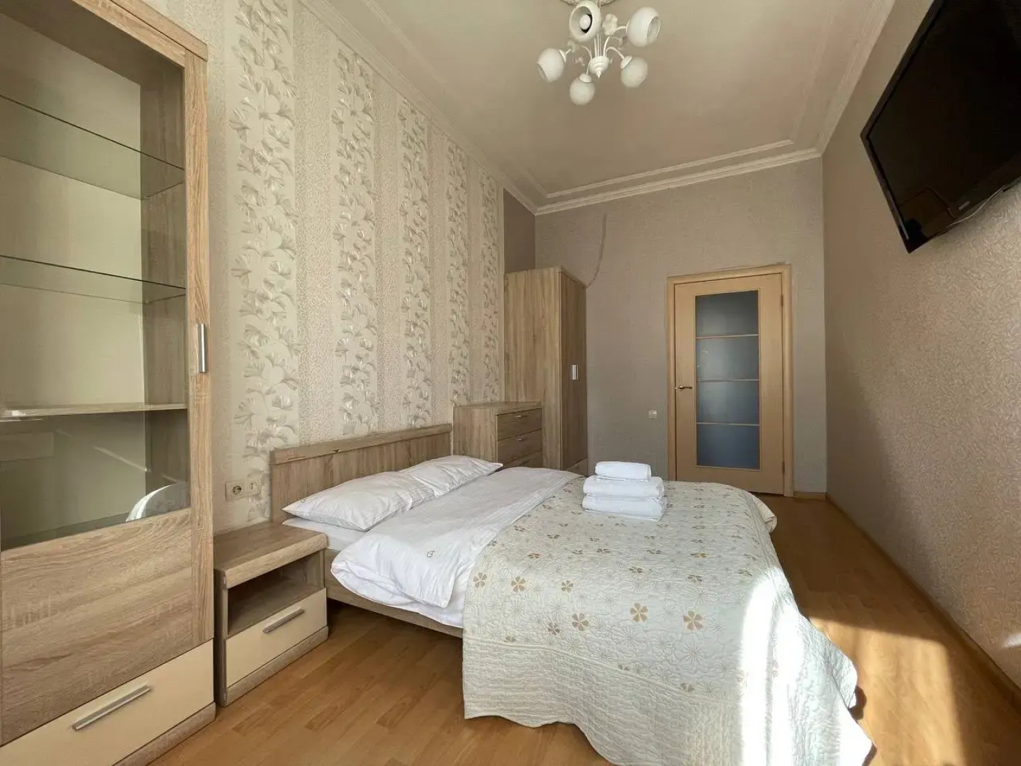 Апартаменты 2-комнатные HomeApart пр-т Независимости, 22