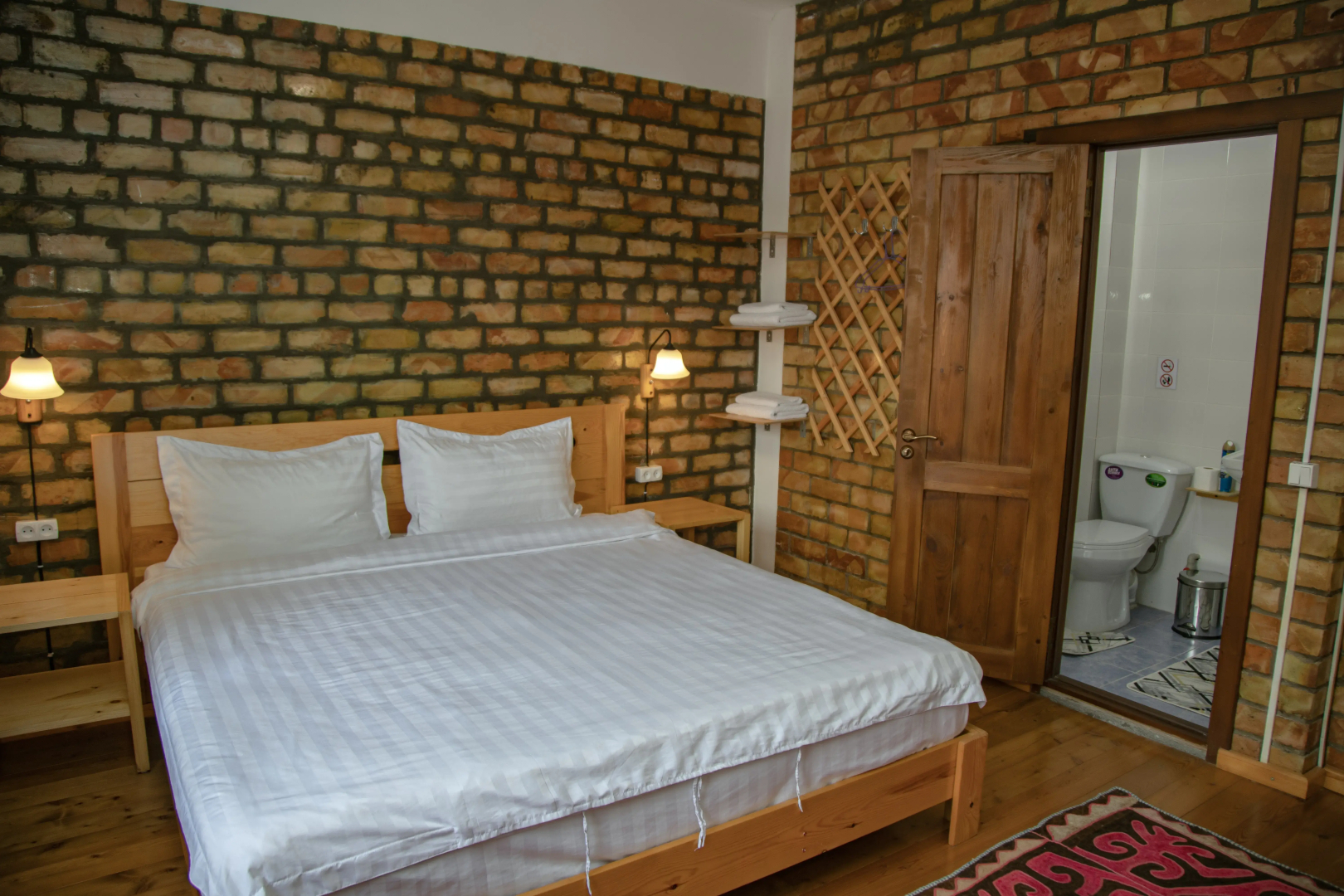 Отель Good Night KG