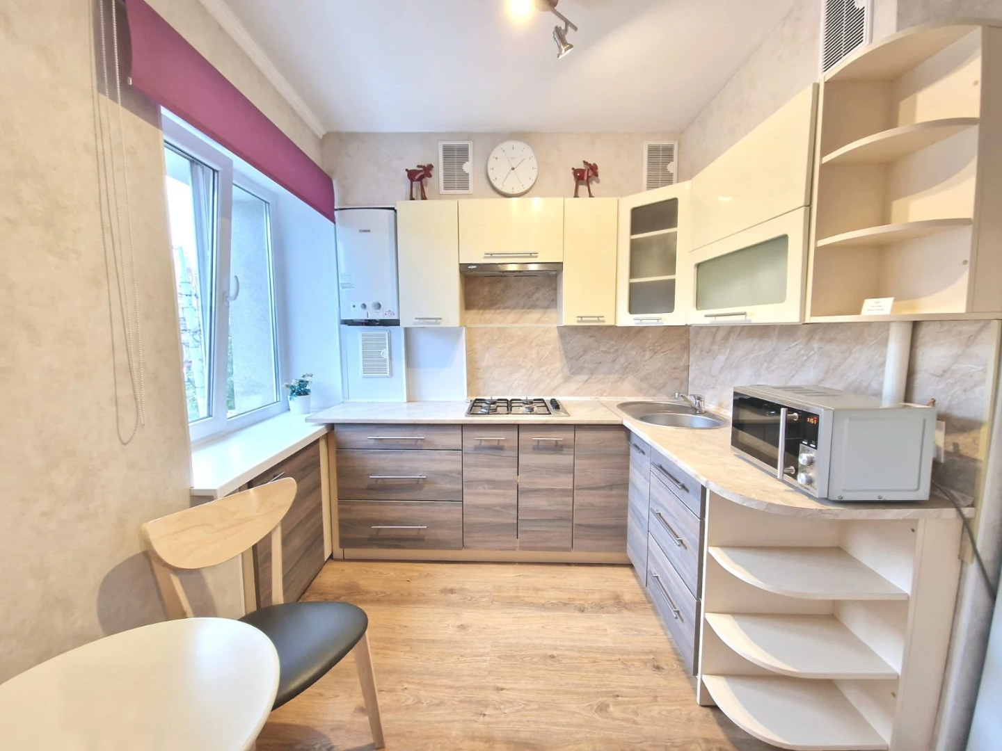 Апартаменты Трёхкомнатные Центр, Ленинский 29, Колибри#29